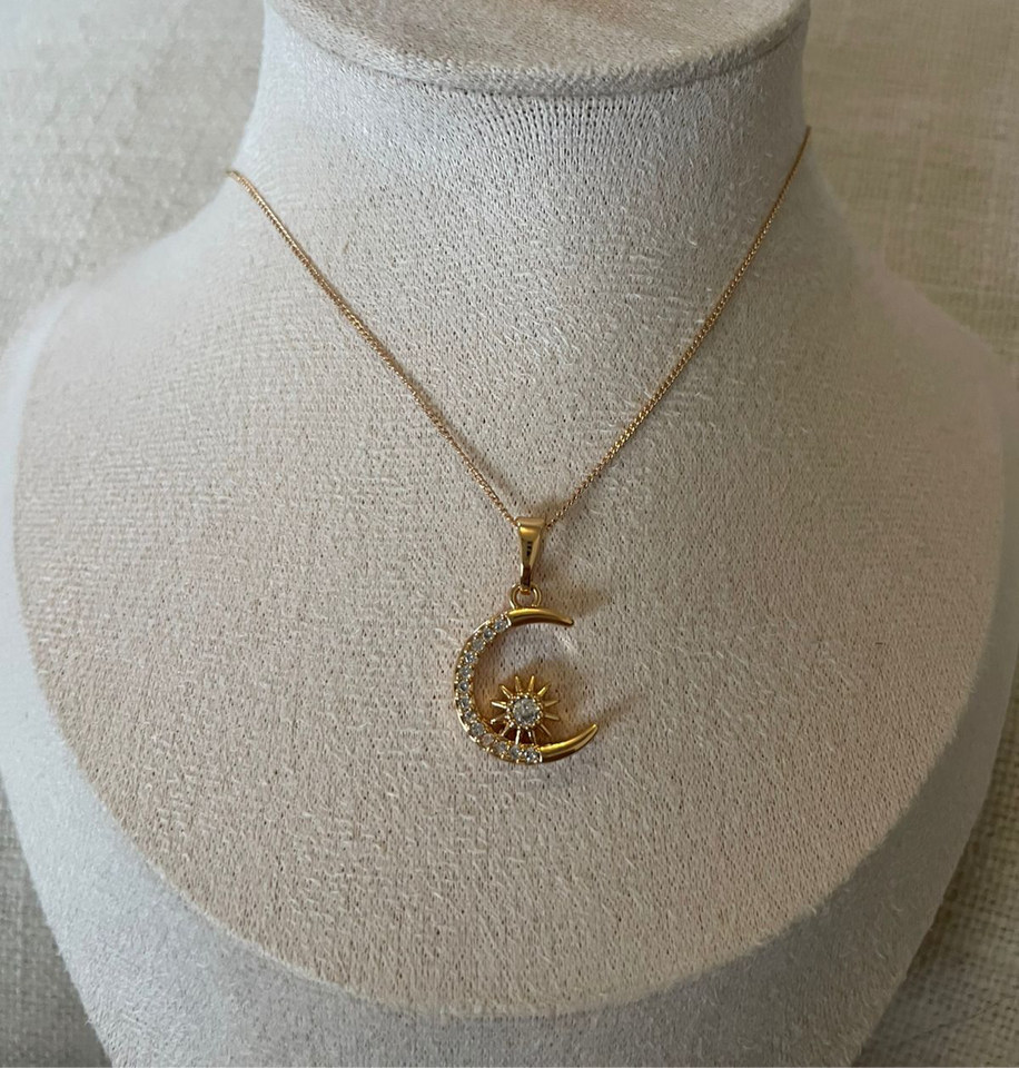Collar media luna 🌙