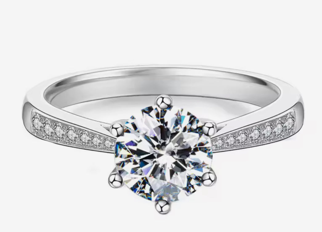 Anillo solitario moissanita